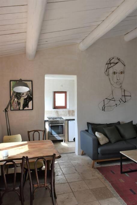 La Petite Maison Des Artistes Séguret Exterior photo
